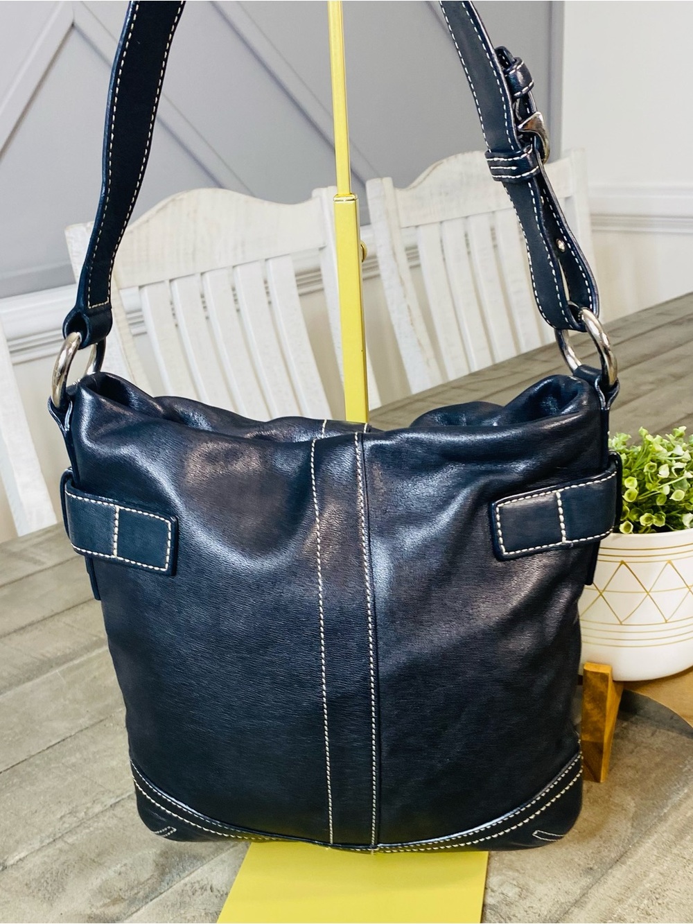 Vintage Coach Soho Black Leather Slim Duffle Shoulder Bag White Stitch 1453 Y2K - Picture 7 of 10